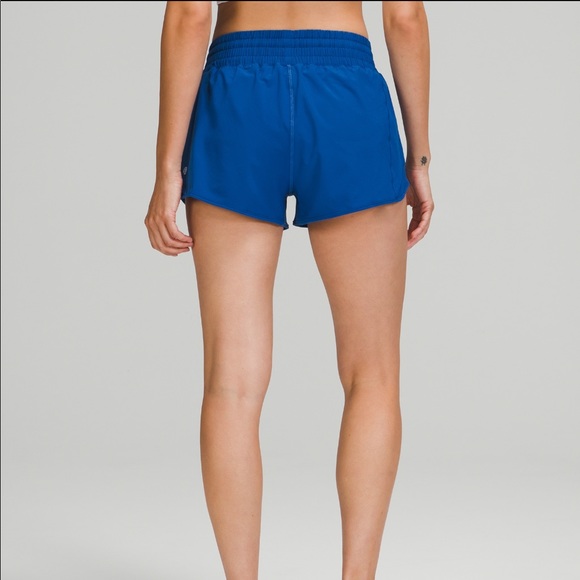 Lululemon Hotty Hot High Rise Short 2.5” - Picture 4 of 8
